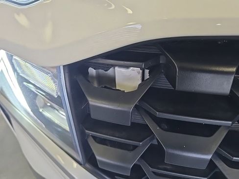 Used 2023 Hyundai Santa Fe SEL image 4