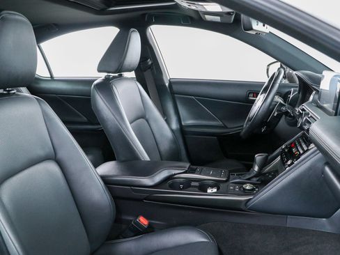 Used 2023 Lexus IS 300 w/ Premium Package RWD image 27