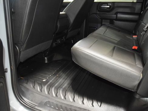 Used 2025 GMC Sierra 3500 Pro w/ Convenience Package image 31