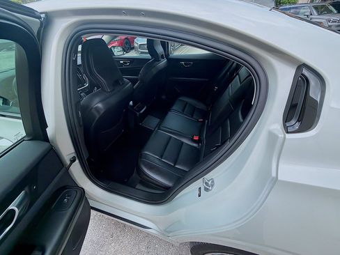 Used 2022 Volvo S60 T8 R-Design Expression w/ Advanced Package AWD/4WD image 22