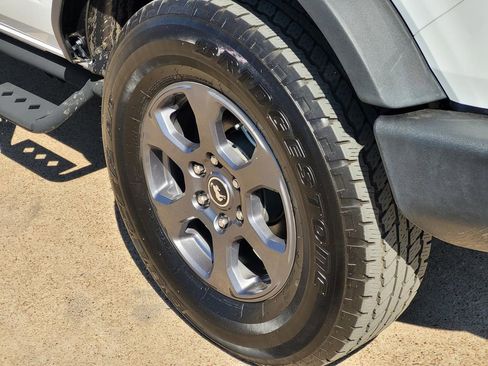 Used 2023 Ford Bronco Big Bend image 6