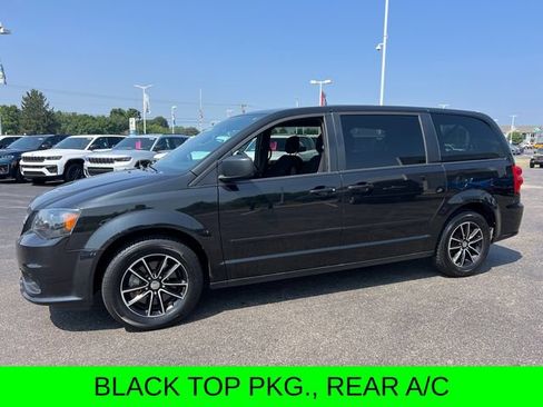 Used 2015 Dodge Grand Caravan SE w/ Quick Order Package 29E SE FWD image 3