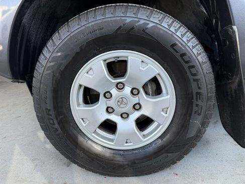 Used 2014 Toyota Tacoma PreRunner w/ TRD Off-Road Package RWD image 38