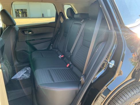 New 2026 Nissan Rogue SV w/ Rock Creek Premium Package AWD/4WD image 19