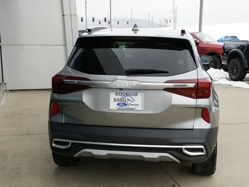 Used 2023 Kia Seltos SX w/ SX Sunroof Package image 4