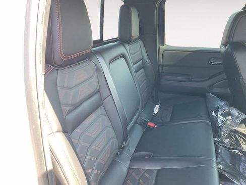 New 2025 Nissan Frontier PRO-4X w/ Pro Premium Package image 31