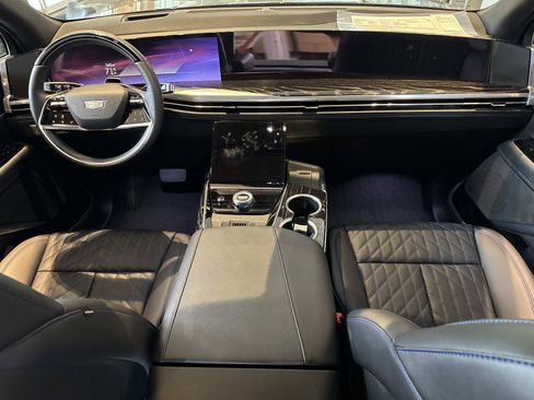 New 2025 Cadillac Escalade IQ Luxury 1 w/ LPO, Premium Carpet Package AWD/4WD image 27