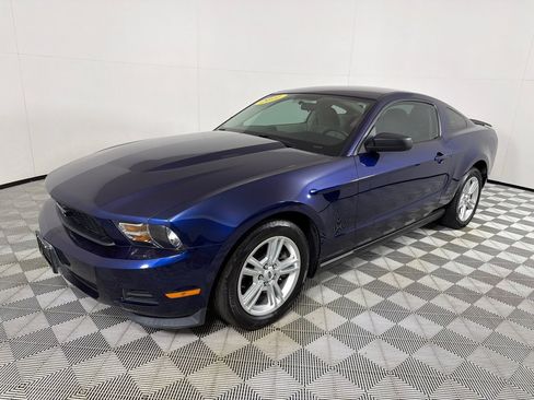 Used 2011 Ford Mustang Coupe w/ 101A Rapid Spec Order Code RWD image 8