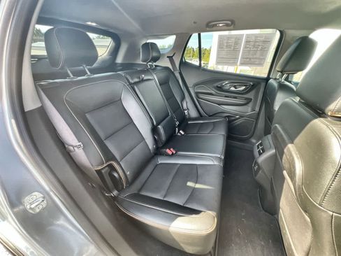 Used 2023 GMC Terrain AT4 image 25