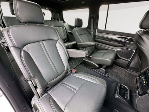 New 2026 Jeep Grand Wagoneer 4WD image 22