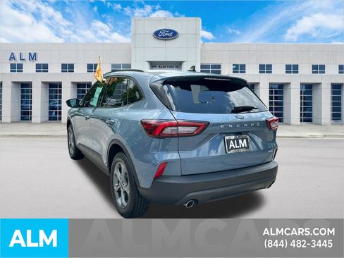 Certified 2025 Ford Escape ST-Line Select AWD/4WD image 8