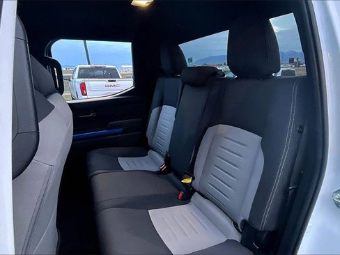 Used 2024 Toyota Tacoma TRD Off-Road image 27