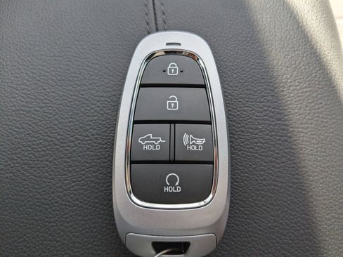 Used 2022 Hyundai Santa Cruz SEL image 29