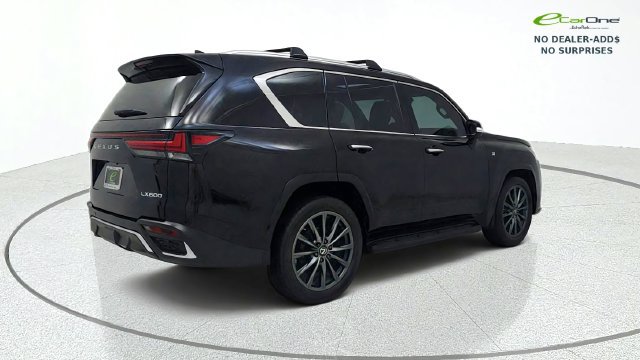 Used 2022 Lexus LX 600 F Sport w/ Accessory Package (Z1) AWD/4WD image 8