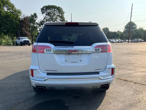 Used 2017 GMC Terrain Denali AWD/4WD image 4