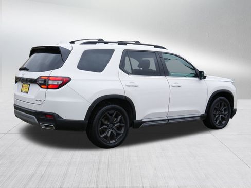 Certified 2024 Honda Pilot Elite image 7