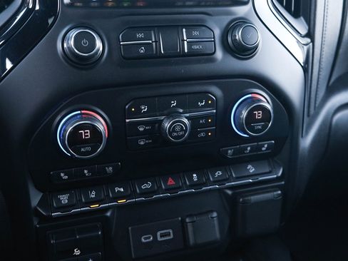 Used 2020 Chevrolet Silverado 2500 LTZ w/ LTZ Premium Package image 38