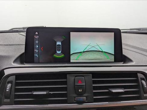 Used 2021 BMW 230i Convertible w/ Premium Package image 23