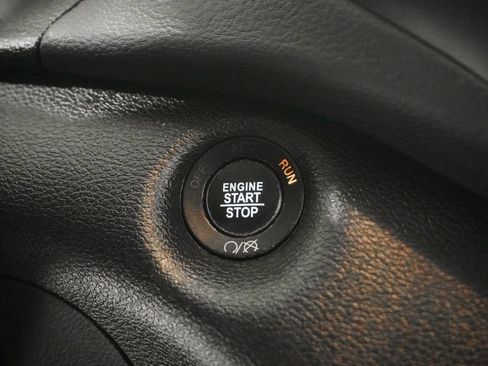 Used 2020 Jeep Cherokee Latitude Plus w/ Cold Weather Group image 23