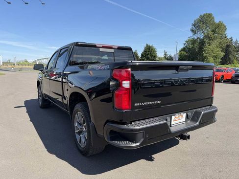 Used 2021 Chevrolet Silverado 1500 RST w/ Convenience Package II AWD/4WD image 6