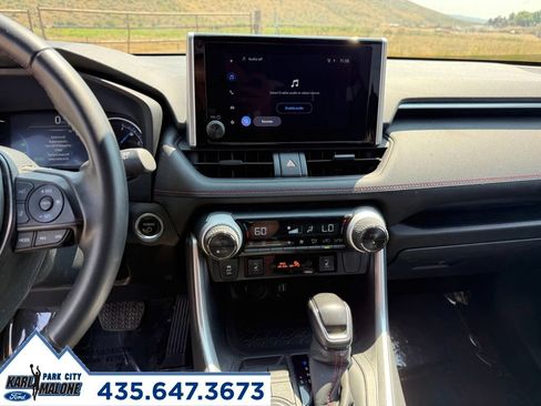 Used 2025 Toyota RAV4 SE AWD/4WD image 19
