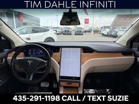Used 2018 Tesla Model X 75D image 2