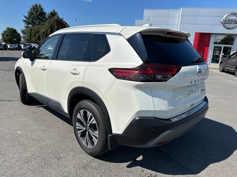 Used 2021 Nissan Rogue SV w/ Premium Package AWD/4WD image 3