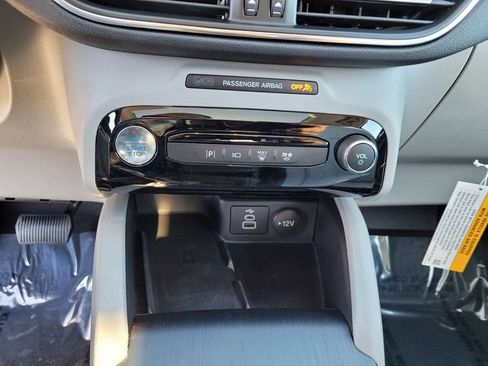 New 2025 Ford Escape SE w/ PHEV Premium Package FWD image 18