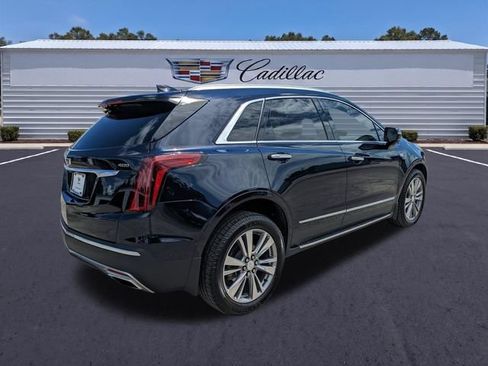 Used 2022 Cadillac XT5 Premium Luxury w/ Platinum Package AWD/4WD image 4