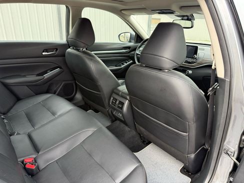 Used 2020 Nissan Altima 2.5 Platinum image 27