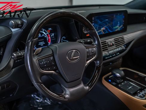 Used 2022 Lexus LS 500 AWD w/ Luxury Package image 25