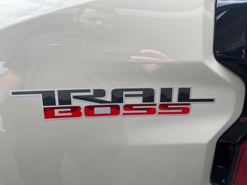 New 2026 Chevrolet Colorado Trail Boss AWD/4WD image 16