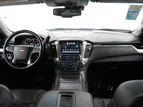 Used 2019 Chevrolet Tahoe Premier w/ RST 6.2L Performance Edition AWD/4WD image 13