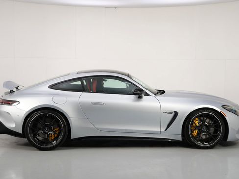 Used 2024 Mercedes-Benz AMG GT 63 image 58
