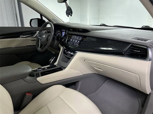 Used 2021 Cadillac XT6 Premium Luxury image 30