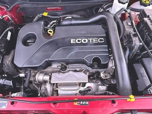 Used 2019 Chevrolet Equinox Premier image 31