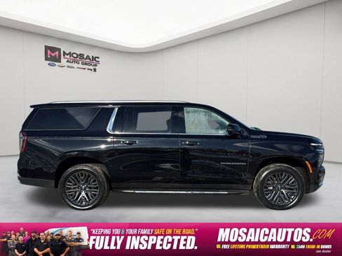 Used 2026 Chevrolet Suburban High Country w/ Sun And Tow Package AWD/4WD image 2