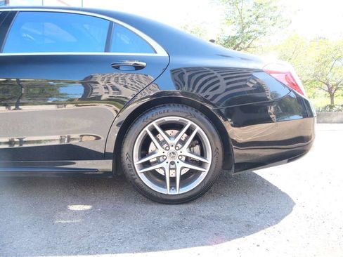 Used 2019 Mercedes-Benz S 560 4MATIC Sedan image 7