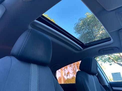 Used 2018 Honda Civic EX image 16