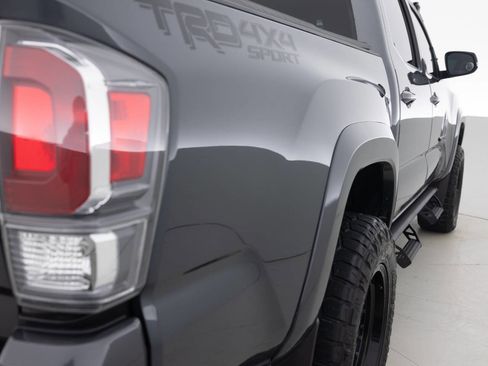Used 2021 Toyota Tacoma TRD Sport image 14