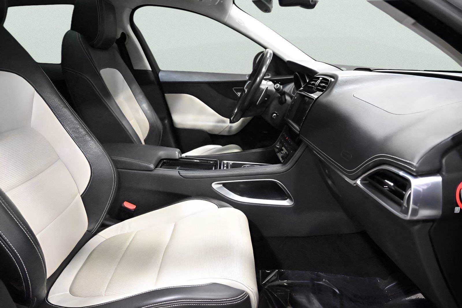 Used 2018 Jaguar F-PACE R-Sport AWD/4WD image 22