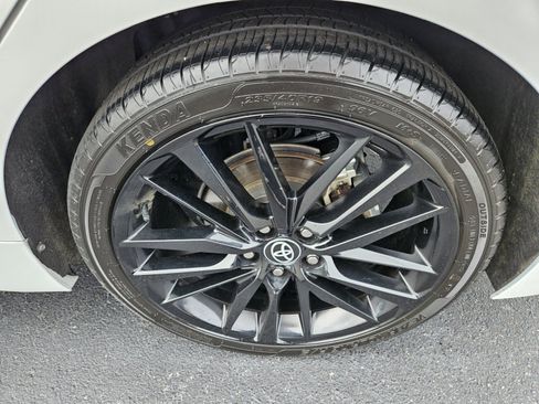 Used 2023 Toyota Camry XSE image 14