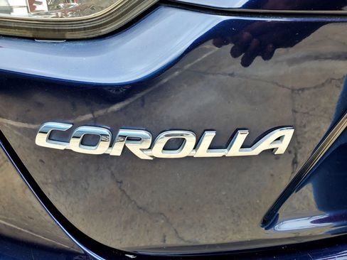 Used 2020 Toyota Corolla XSE FWD image 12