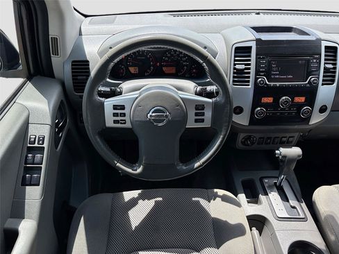 Used 2018 Nissan Frontier SV w/ Value Truck Package AWD/4WD image 21