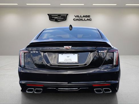 New 2026 Cadillac CT5 V image 3