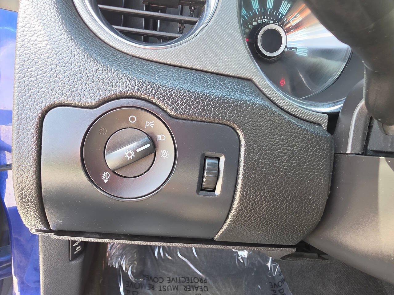 Used 2013 Ford Mustang Coupe RWD image 40