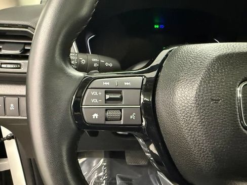 Used 2025 Honda Pilot Touring image 33