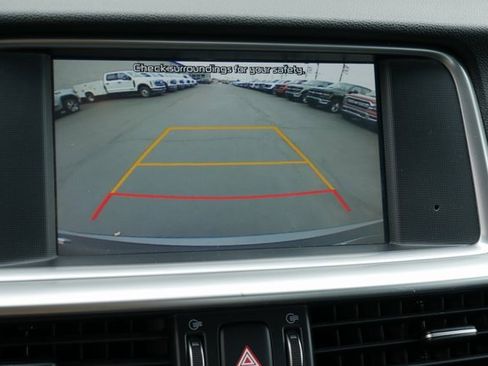 Used 2020 Kia Optima LX image 3