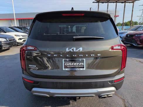 Used 2022 Kia Telluride EX w/ Towing Package AWD/4WD image 4
