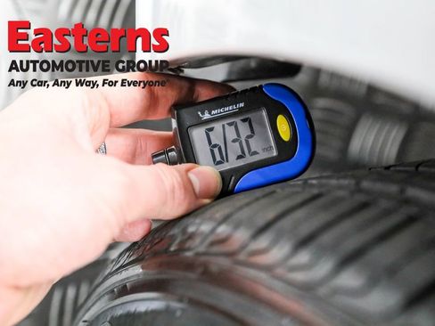 Used 2024 Nissan Altima 2.5 SV image 25